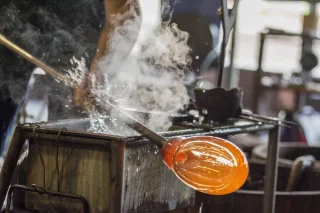 Des formats liés à la technique du verre