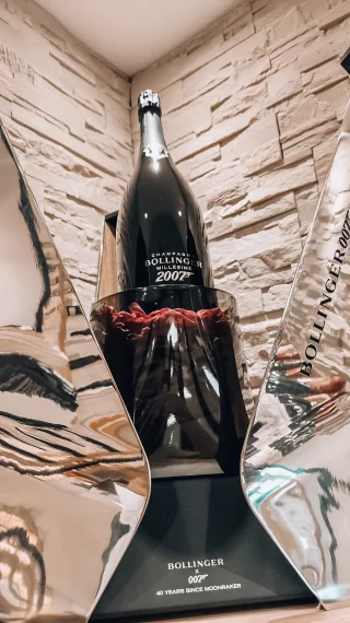 Bouteille de Bollinger MoonRacker 007 | Champagne d'exception chez Cave du Val d'Or Cormontreuil